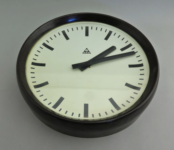 Værkfører ur fra DDR Ø 47 cm Værkfører ur fra DDR Ø 47 cm