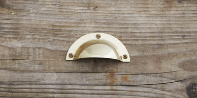 Skuffegreb i messing 87 mm