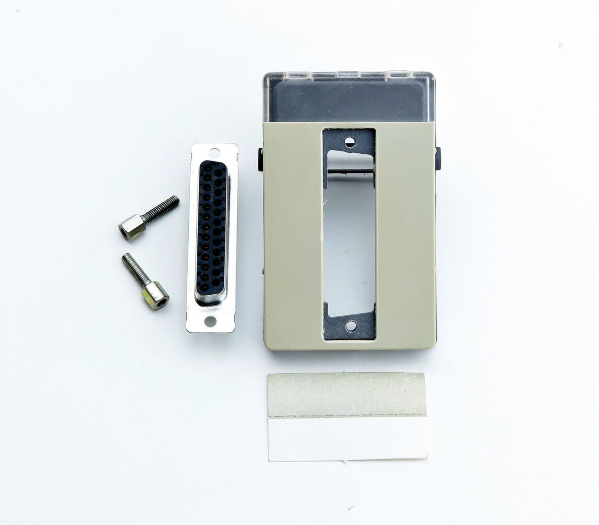 FUGA Datastikdåse SUB D25p FUGA Datastikdåse SUB D25p