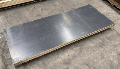 Sortlamineret spånplade 5 stk.