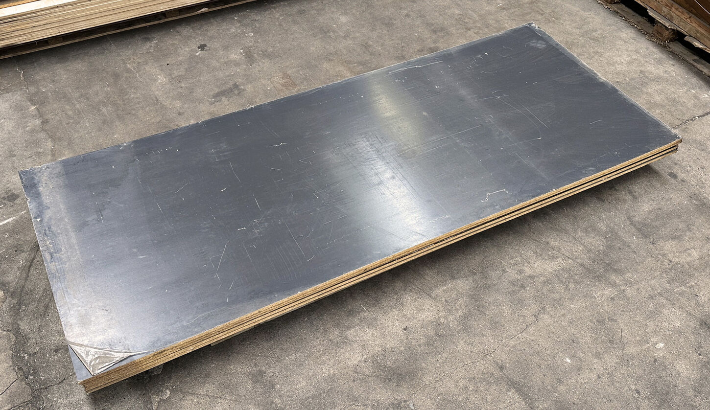 Sortlamineret spånplade 5 stk.