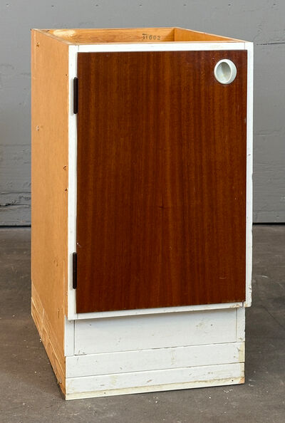 Grydeskab med overfalset låge v.h.