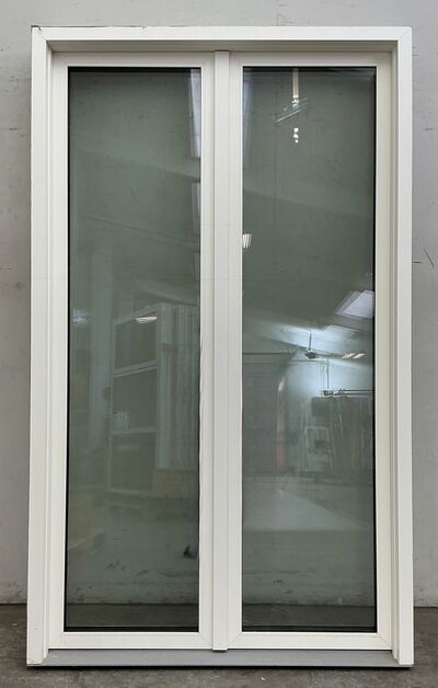 Dobbelt terrassedør med energiglas, højre ind.