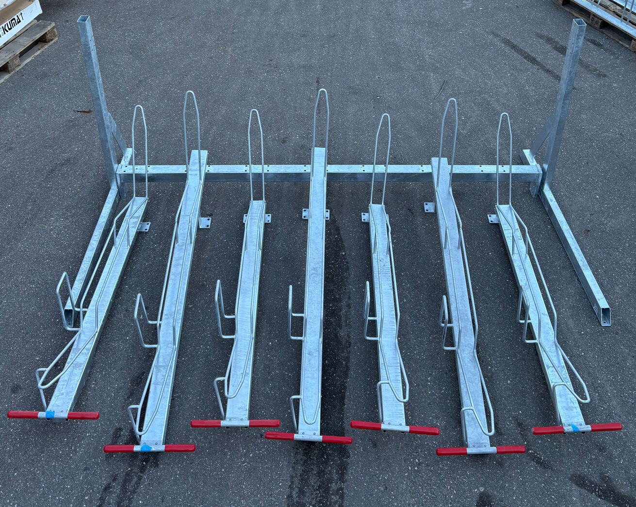 Cykelstativ til 14 cykler i 2 etager