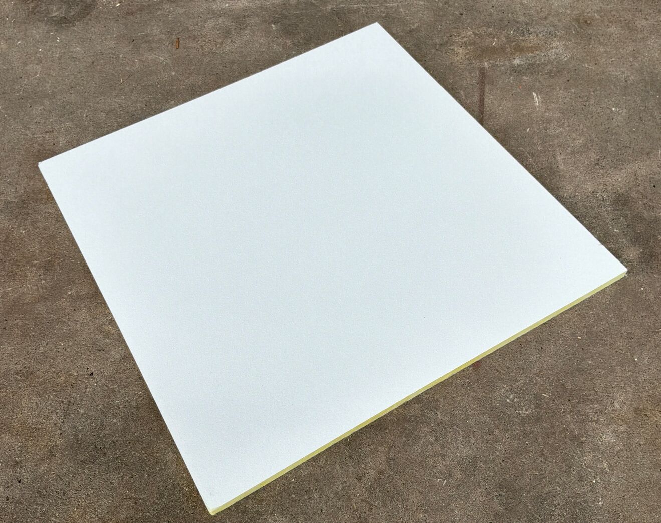 Ecophon akustikloftplade 59,6x59,6x1,5 cm
