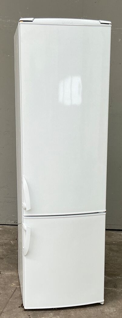 Fritstående Gorenje køle/fryseskab 223/61 liter