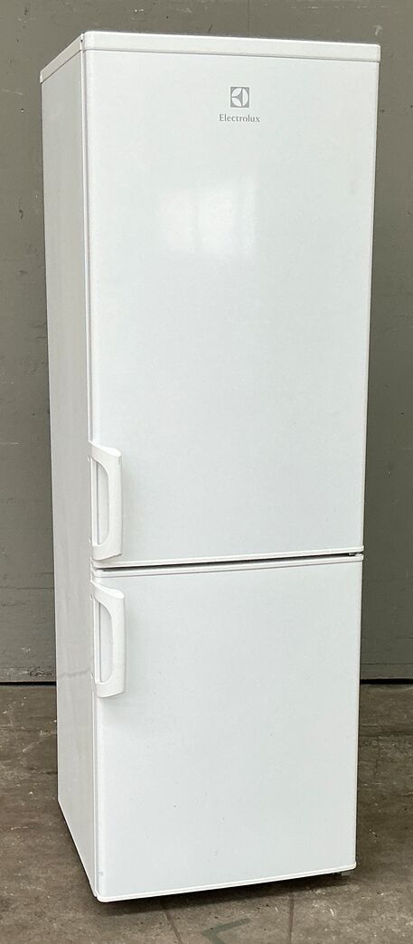 Fritstående Elektrolux køle/fryseskab 176/61 liter