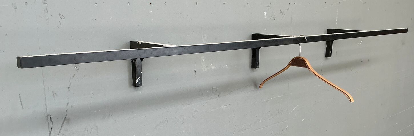 Hyldeknægt i metal 214 cm