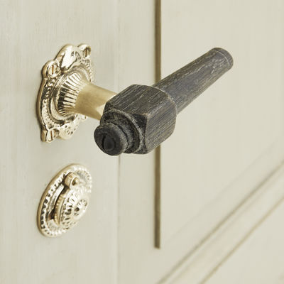 Trægreb til gammel dør - spidsgreb i røget eg