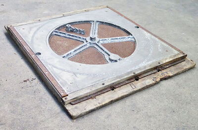 Vægdekoration, stor støbekliché på plade