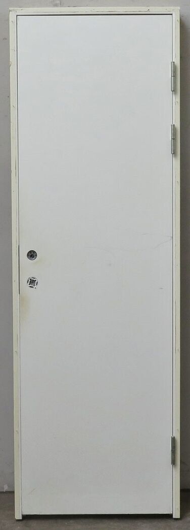 Swedoor massiv dør M7 med karm