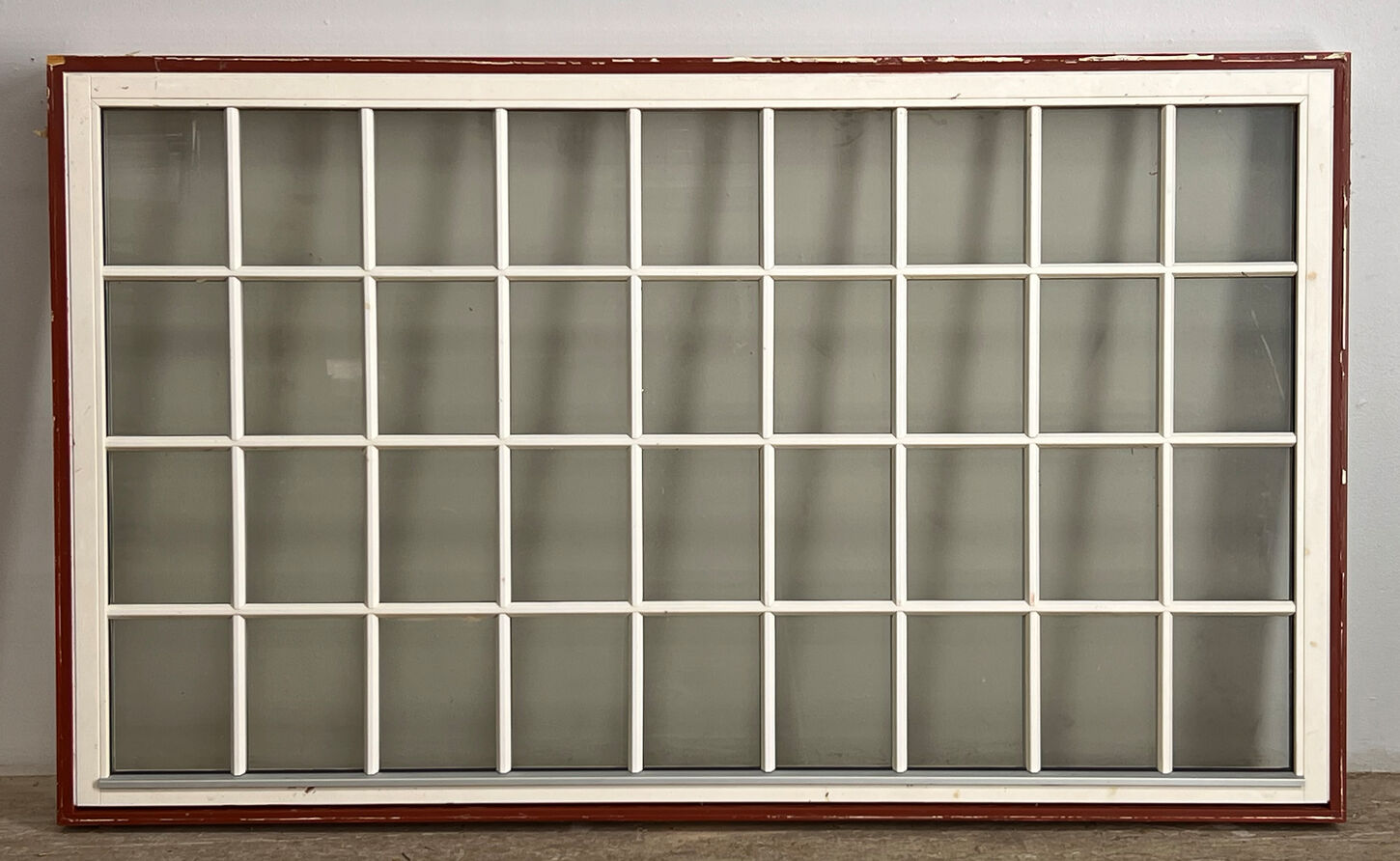 Stort termovindue med sprosser