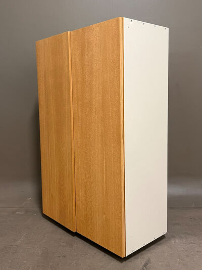 Skab med hylder - 80 x 123 x 40 cm