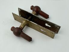 Dørgreb med langskilt