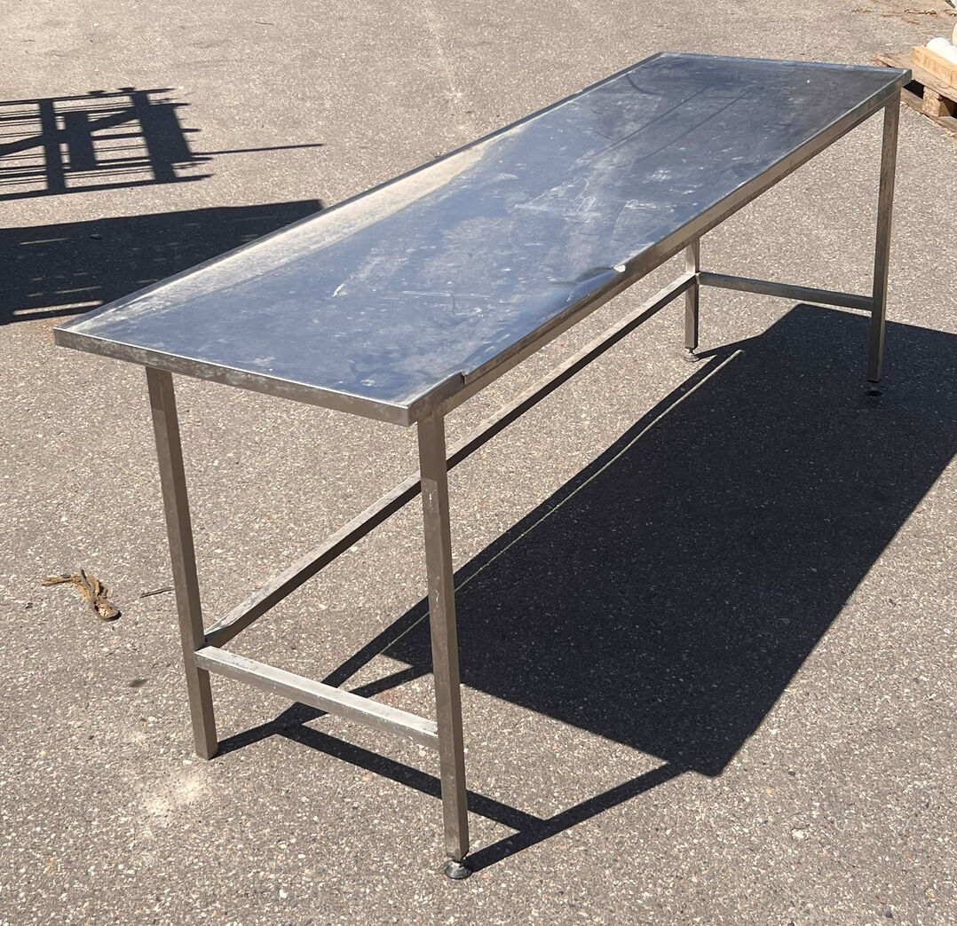 Stålbord