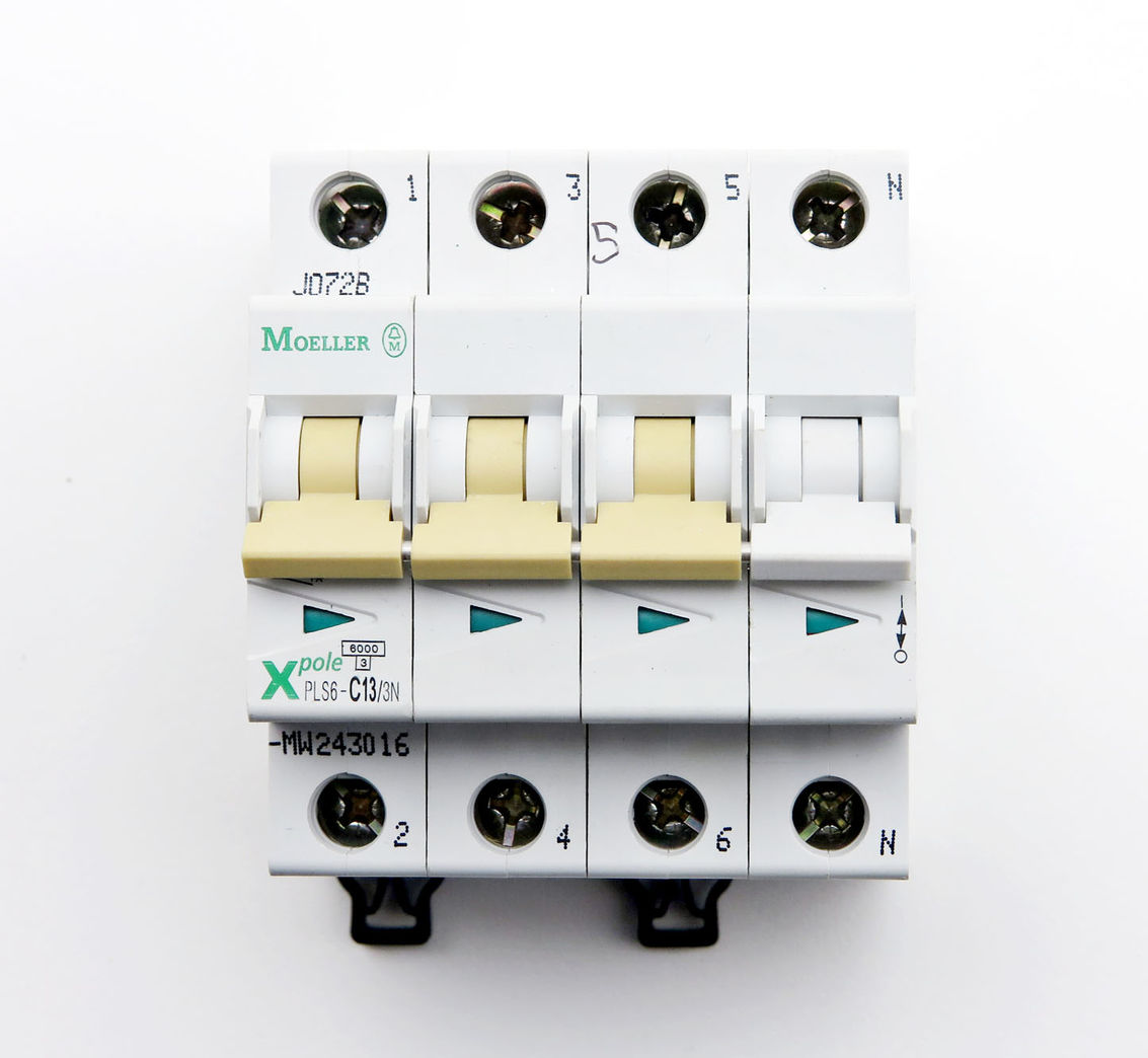 Moeller Autmatsikring 4-pol 13A