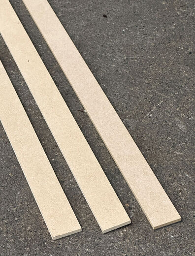 Løse fer af MDF plade - 2425 mm.