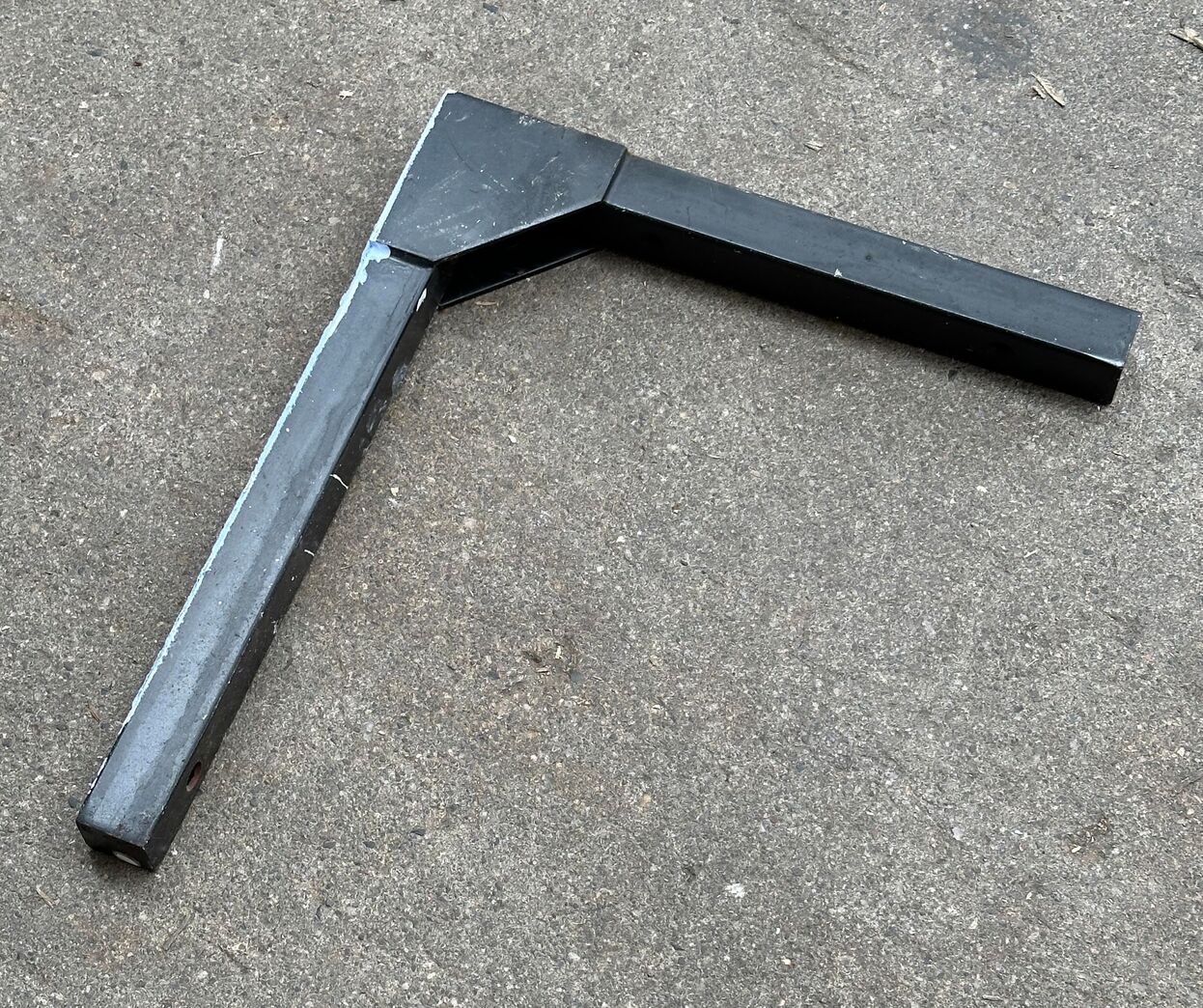 Hyldeknægt i metal 26 x 30 cm