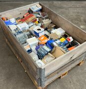 Lykkekasse med forskellige skruer