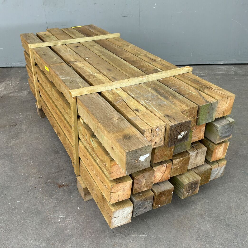 24 stk Parti brugt trykimprægneret tømmer 12,5x12,5x205 cm