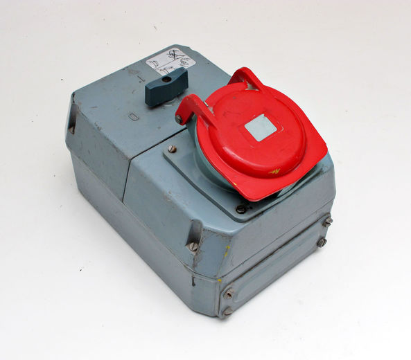 CEE Stikkontakt 400V/63A 5-pol CEE Stikkontakt 400V/63A 5-pol