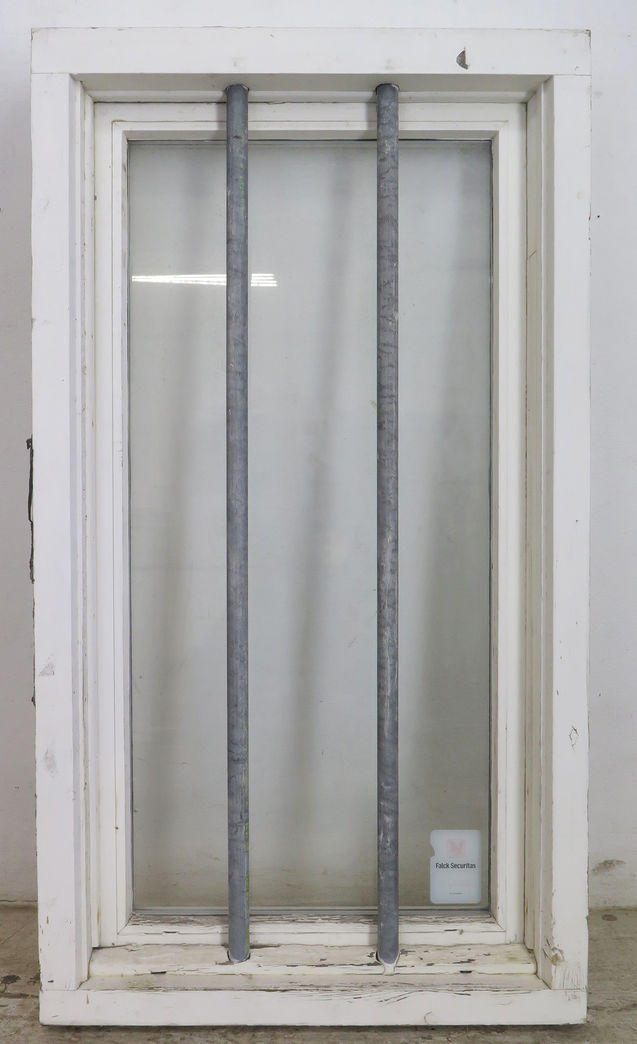 Termovindue med tremme-sikring