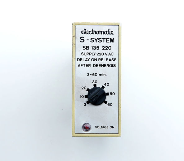Electromatic Timer 220 VAC Electromatic Timer 220 VAC