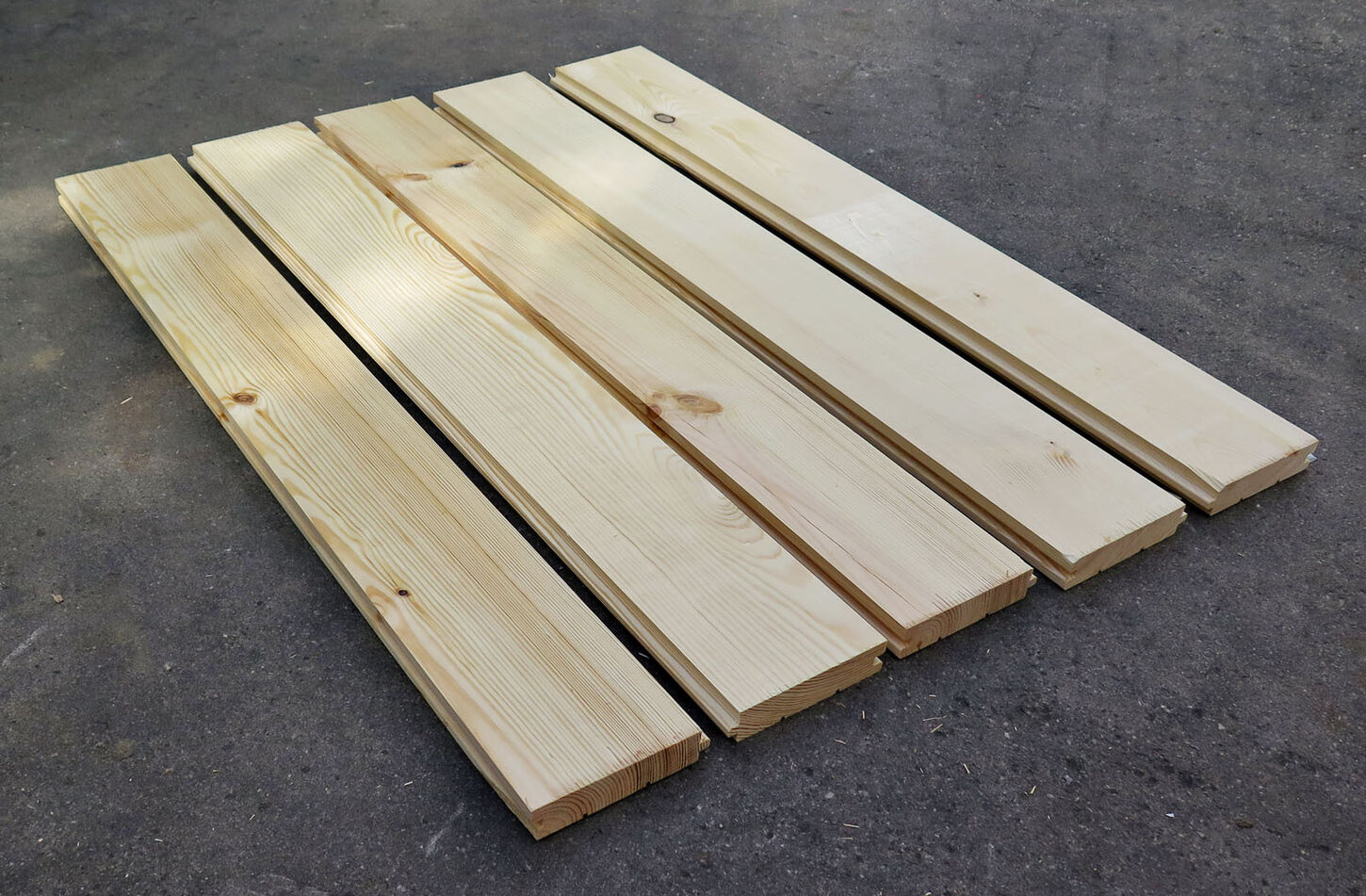 Gulvplanke i Douglas eller Fyr - 13 cm bredde Gulvplanke i Douglas eller Fyr - 13 cm bredde