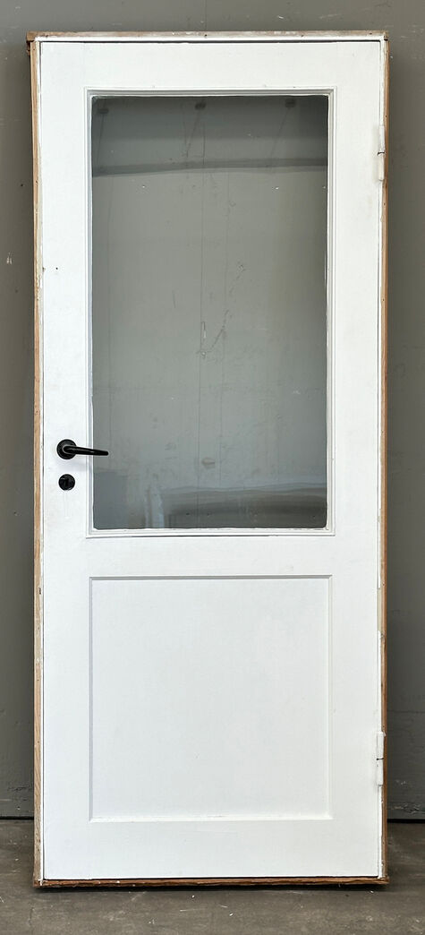 Fyldningsdør 86 cm med glas og karm Fyldningsdør 86 cm med glas og karm