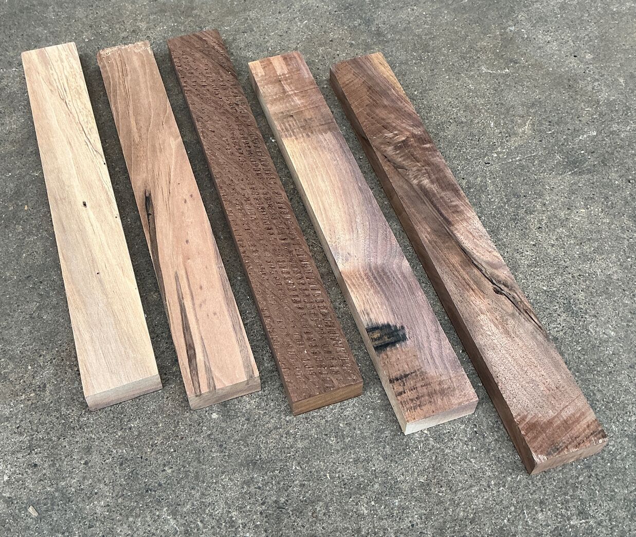 2. sortering Valnødtræsstave 23x54x405mm