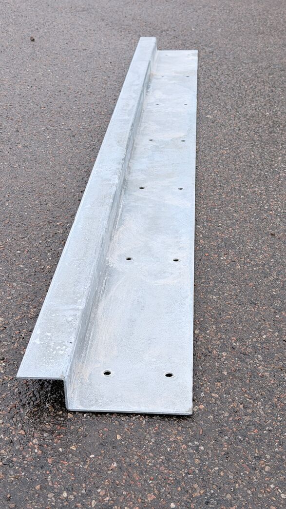 Kraftig stålprofil 2000 mm