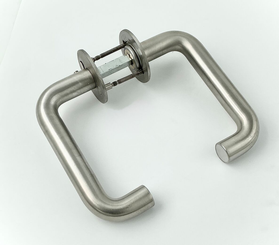 d line dørgreb 19 mm U m. klipsrosetter