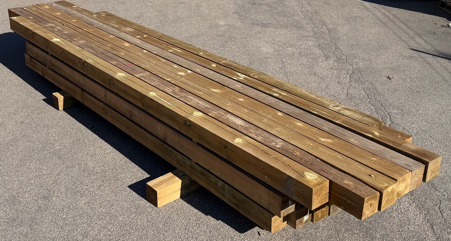 25 stk Parti brugt trykimprægneret tømmer 12,5x12,5x360/480 cm