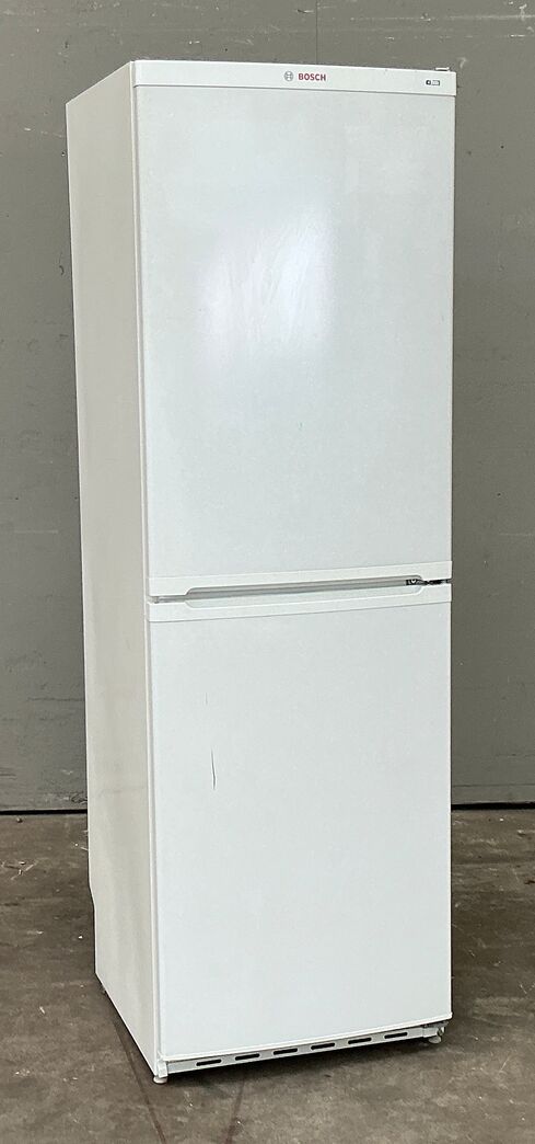 Fritstående Bosch køle/fryseskab 159/93 liter