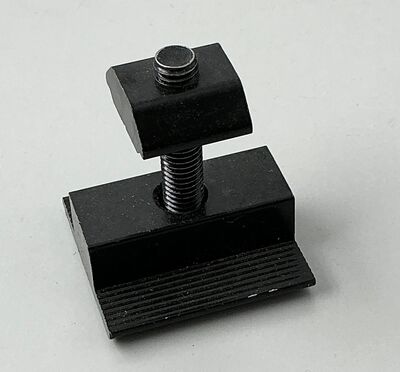 15 stk Solar mellem klemme til 30 mm paneler – sort