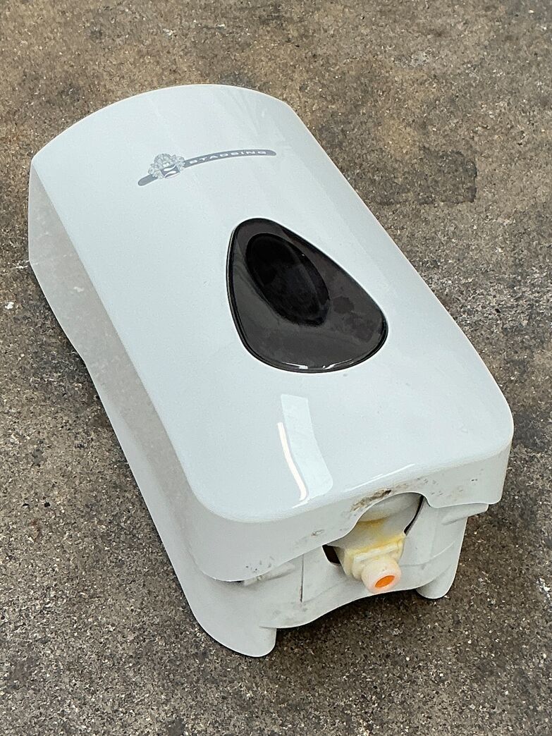 Standsing sæbedispenser