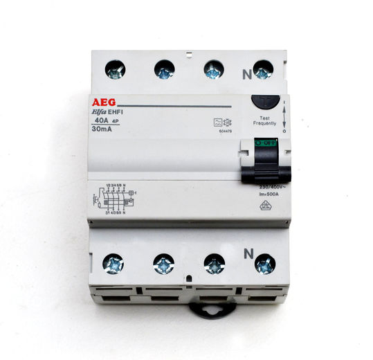 AEG EHFI relæ 4-pol 40/0,03A AEG EHFI relæ 4-pol 40/0,03A