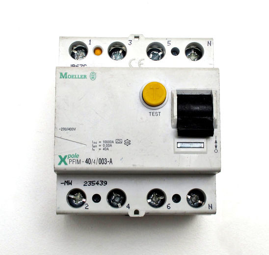 Moeller HPFI relæ 4-pol 40/0,03 A Moeller HPFI relæ 4-pol 40/0,03 A