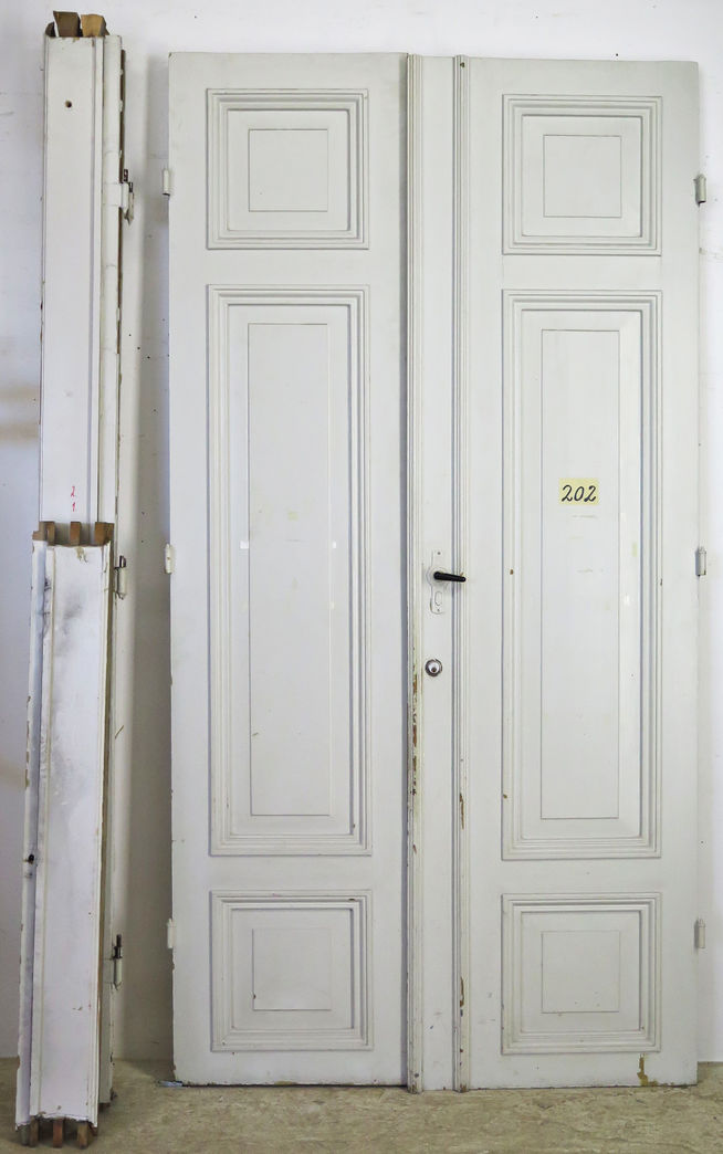 Fyldningsdør med karm