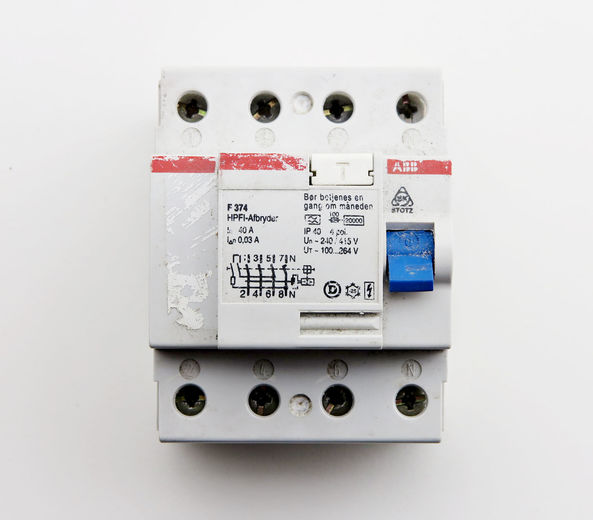 ABB HPFI relæ 4-pol 40/0,03A ABB HPFI relæ 4-pol 40/0,03A