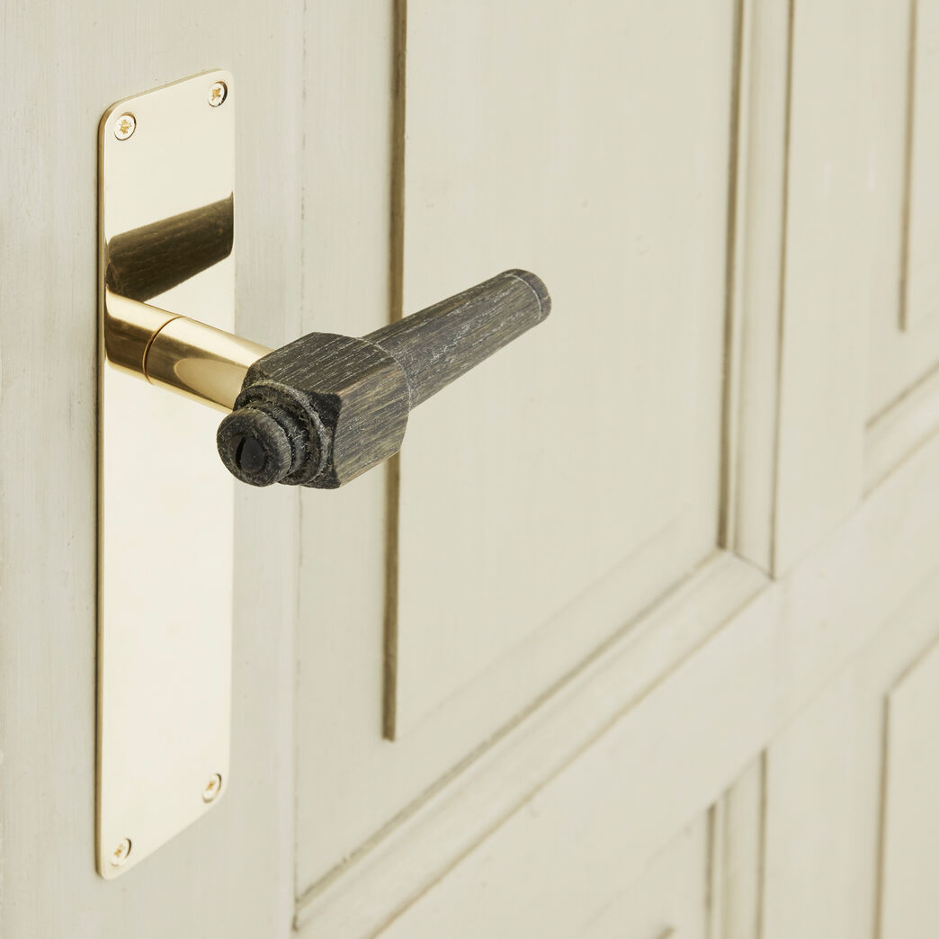 Spidsgreb i røget eg