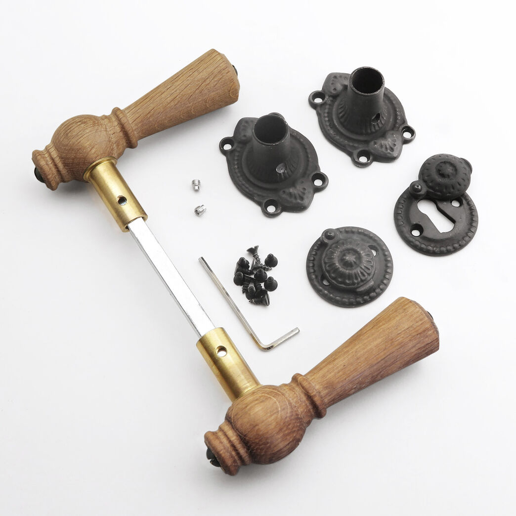 Trægreb til gammel dør - Knebel i eg