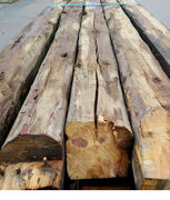 Brugt tømmer 15x15 cm længde 3,5 til 4 meter