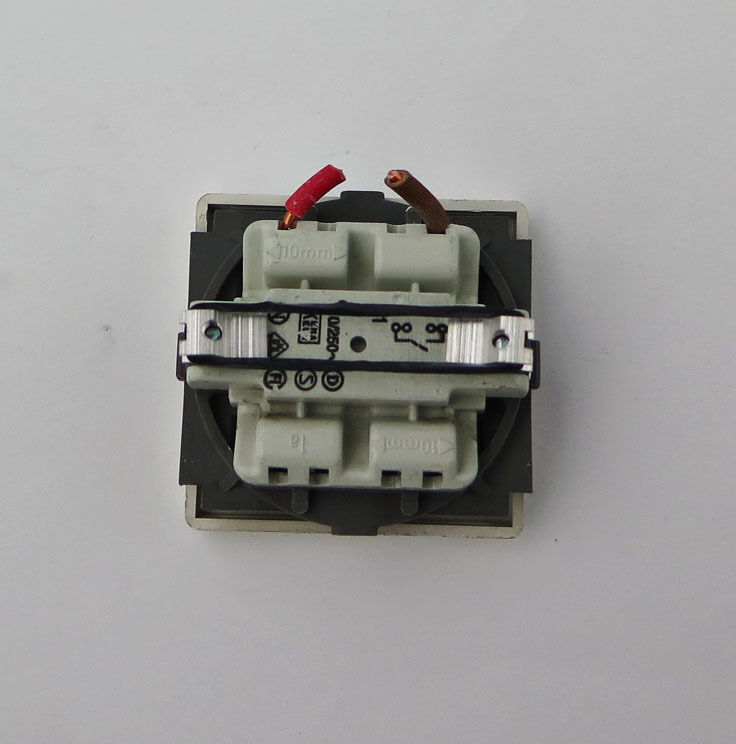 LK Fuga afbryder - Hvid eller Grå