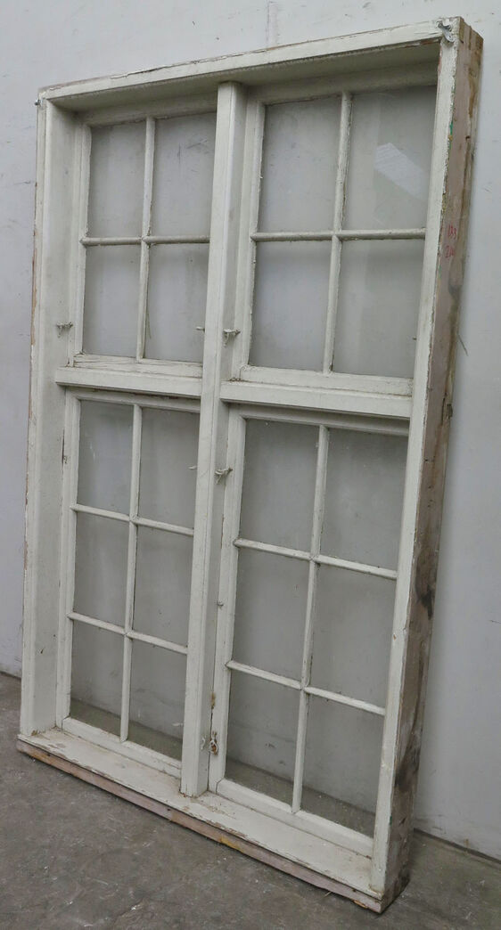 Sprossevindue med kittet enkeltlagsglas