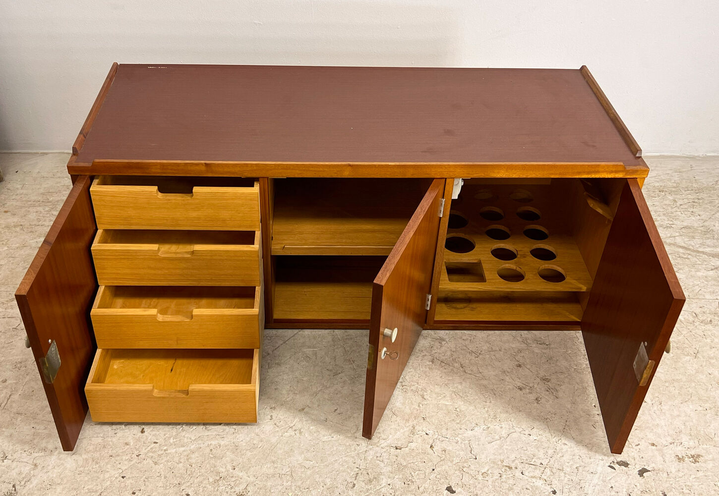 Skænk fra isbryderen 'Danbjørn' Skænk fra isbryderen 'Danbjørn'