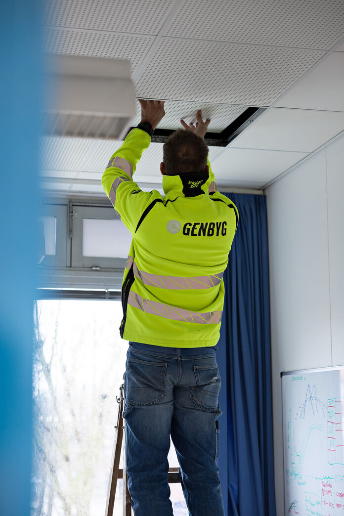 Gips akustikloft 575x575x12 mm Gips akustikloft 575x575x12 mm