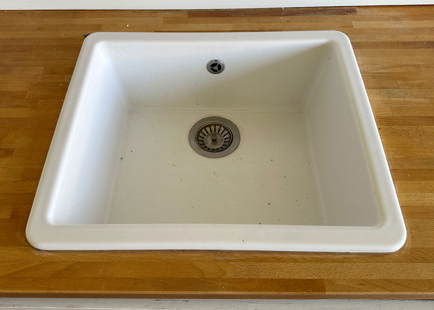 Bøg bordplade med porcelænsvask