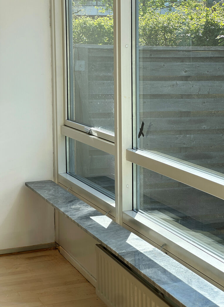 Marmor vindueskarm - 242 cm