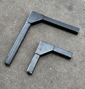Hyldeknægt i metal 16 x 16  cm